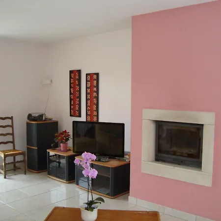 Du Chene Nocleg ze śniadaniem Siros